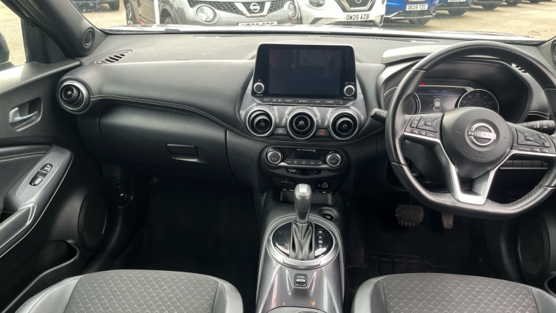 Nissan Juke 1.6 Hybrid N-Connecta 5dr Auto Hybrid Hatchback